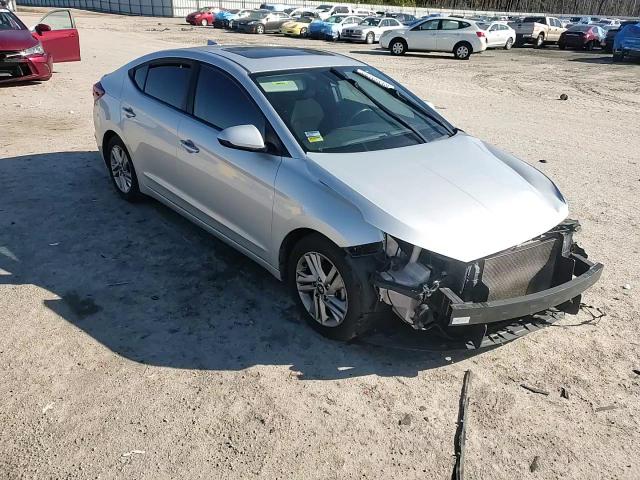 2020 Hyundai Elantra - Image 11
