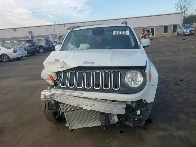 2018 Jeep Renegade - Image 11
