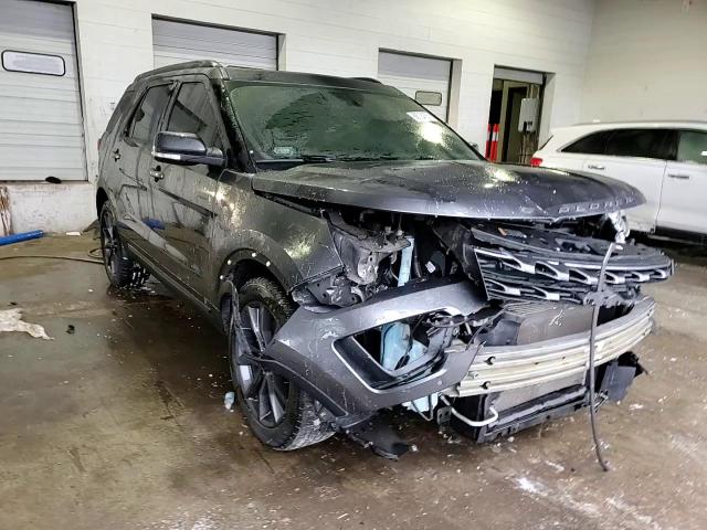 2017 Ford Explorer - Image 13