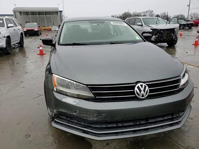 2015 Volkswagen Jetta - Image 13