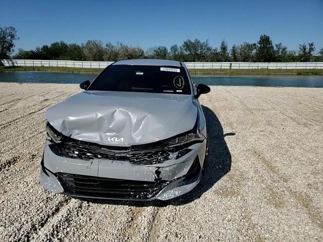 2023 Kia K5 - Image 11