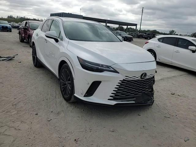 2024 Lexus RX - Image 11