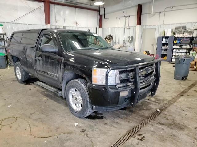 2011 Chevrolet Silverado - Image 10