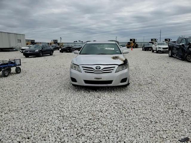 2010 Toyota Camry - Image 11