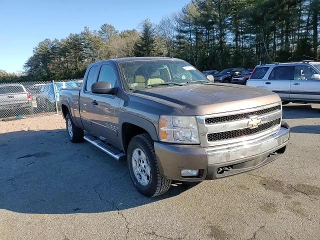 2008 Chevrolet Silverado - Image 10