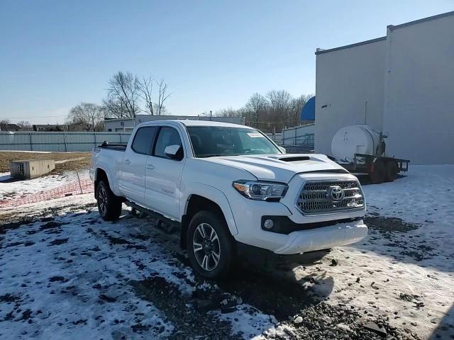 2017 Toyota Tacoma - Image 15