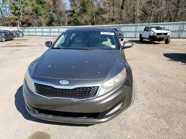 2011 Kia Optima - Image 11