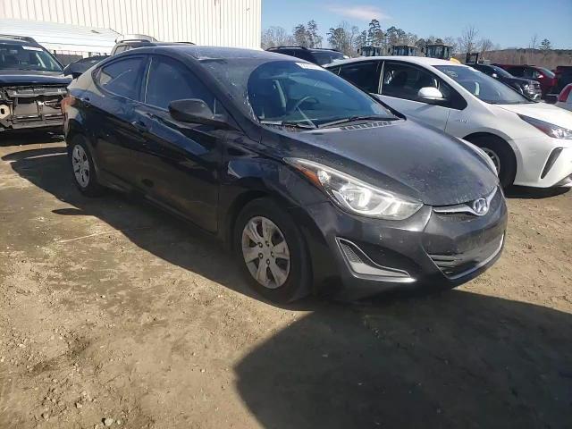 2016 Hyundai Elantra - Image 11