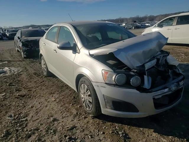 2015 Chevrolet Sonic - Image 10
