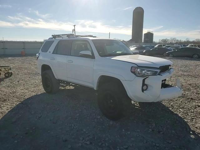 2016 Toyota 4Runner - Image 11