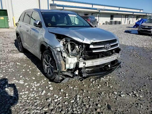 2017 Toyota Highlander - Image 12
