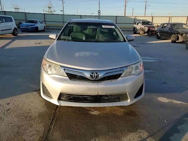 2012 Toyota Camry - Image 13
