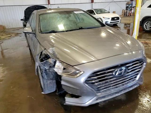 2019 Hyundai Sonata - Image 13