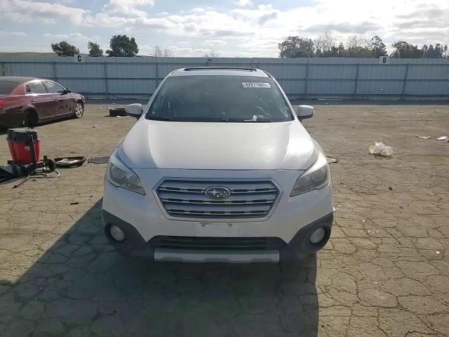 2015 Subaru Outback - Image 10