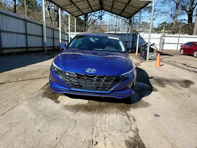 2023 Hyundai Elantra - Image 13