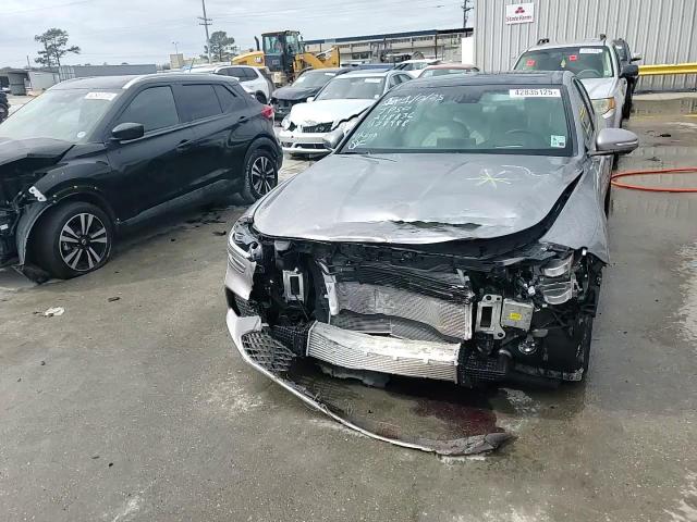 2024 Genesis G70 - Image 13