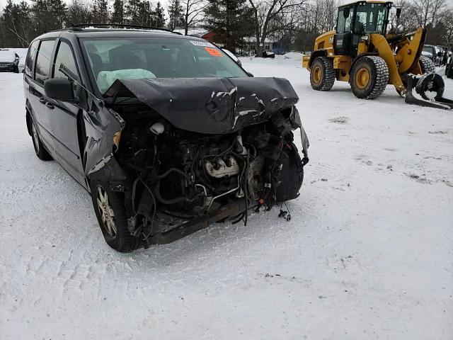 2010 Dodge Caravan - Image 11