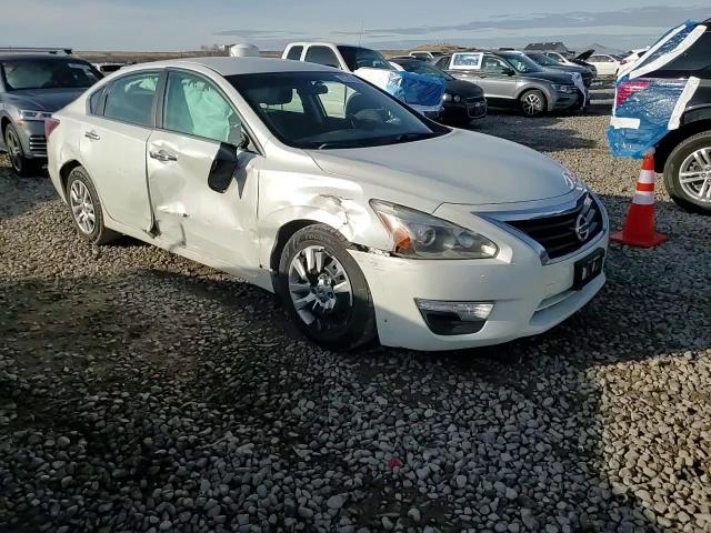 2015 Nissan Altima - Image 11