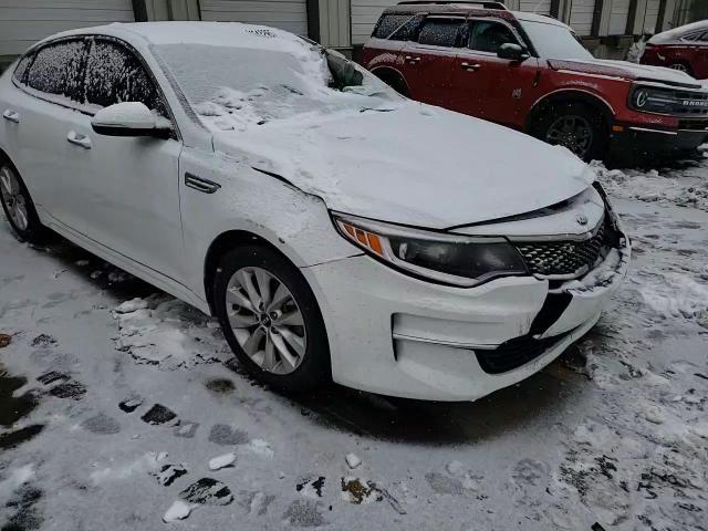 2018 Kia Optima - Image 13