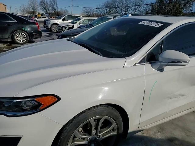 2019 Ford Fusion - Image 10