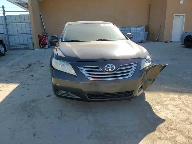 2009 Toyota Camry - Image 10