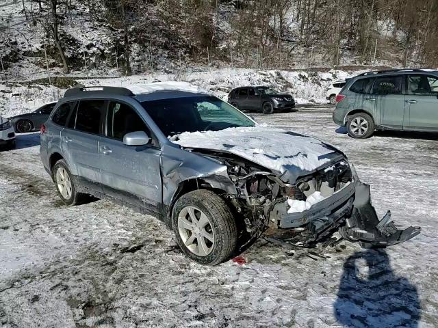 2013 Subaru Outback - Image 14