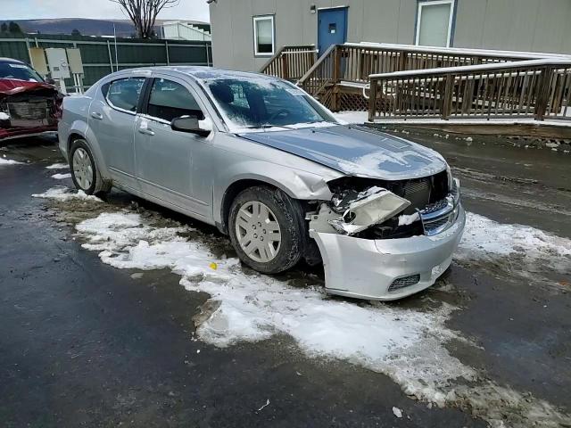 2011 Dodge Avenger - Image 11