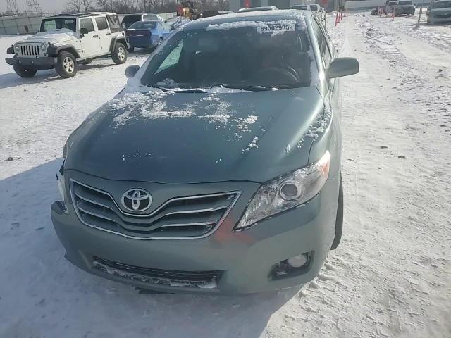 2010 Toyota Camry - Image 11