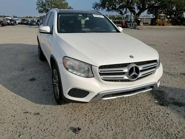 2016 Mercedes-Benz GLC - Image 11