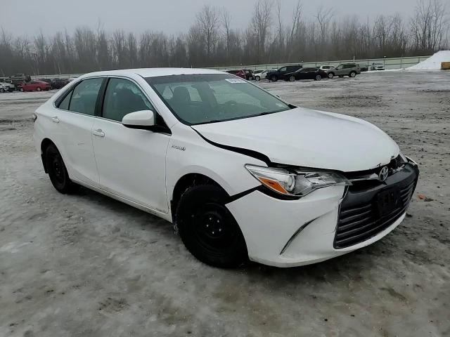 2015 Toyota Camry - Image 13