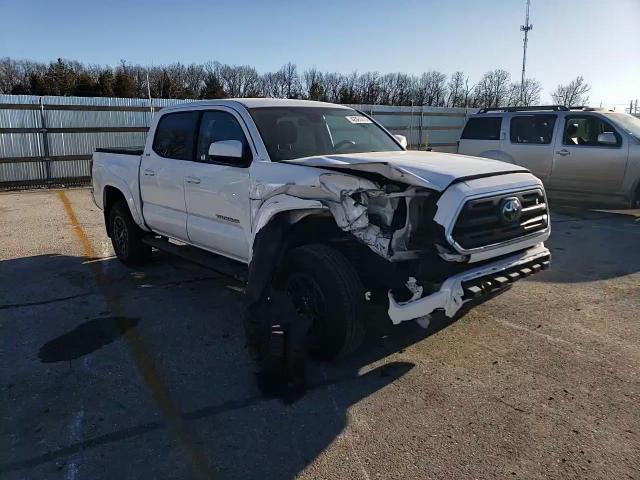 2018 Toyota Tacoma - Image 11