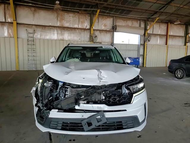 2021 Kia Sorento - Image 11