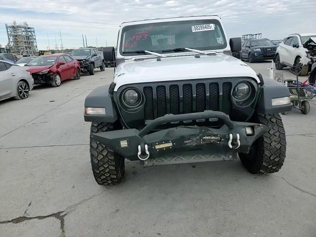 2021 Jeep Wrangler - Image 12