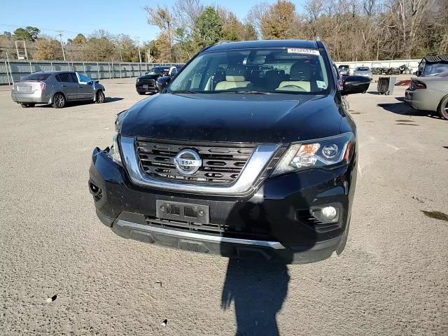 2017 Nissan Pathfinder - Image 11