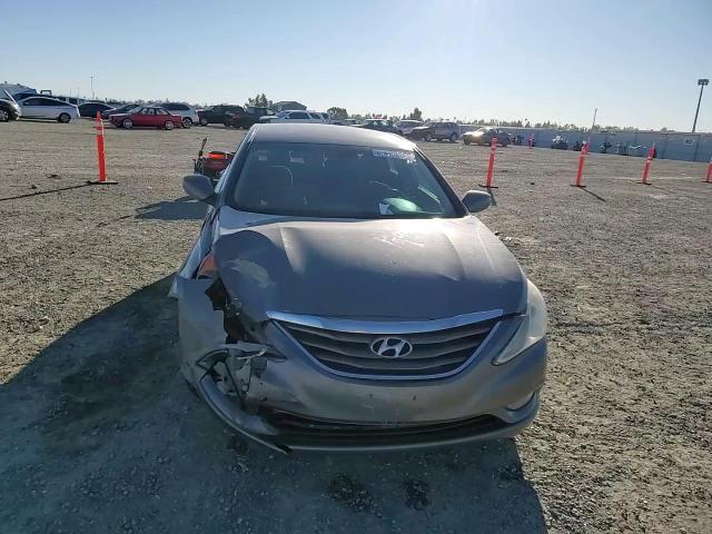 2013 Hyundai Sonata - Image 11