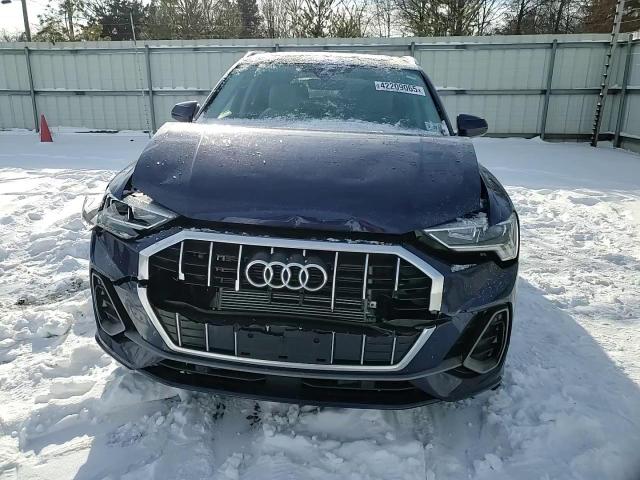 2024 Audi Q3 - Image 11