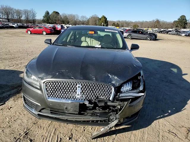 2019 Lincoln MKZ - Image 11