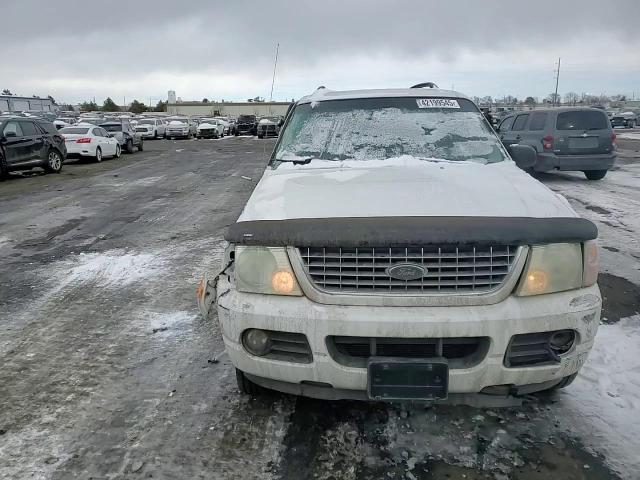 2004 Ford Explorer - Image 11