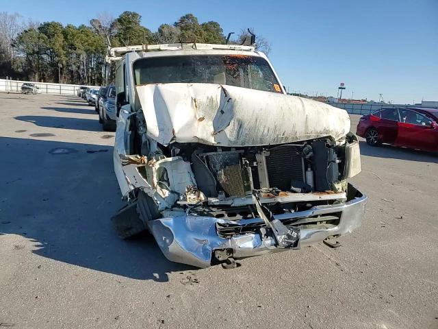 2014 Nissan NV - Image 11