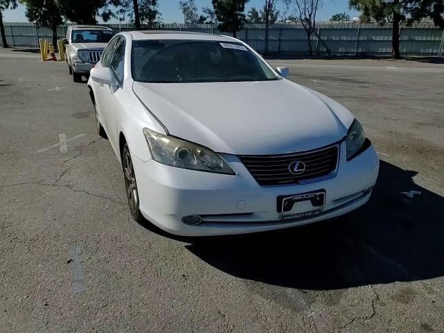 2009 Lexus ES - Image 11