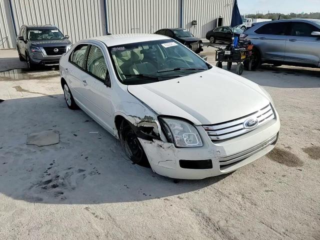 2009 Ford Fusion - Image 11