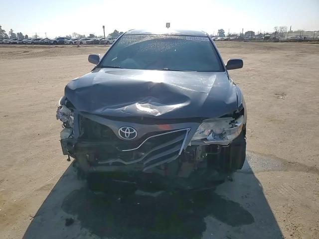 2010 Toyota Camry - Image 11