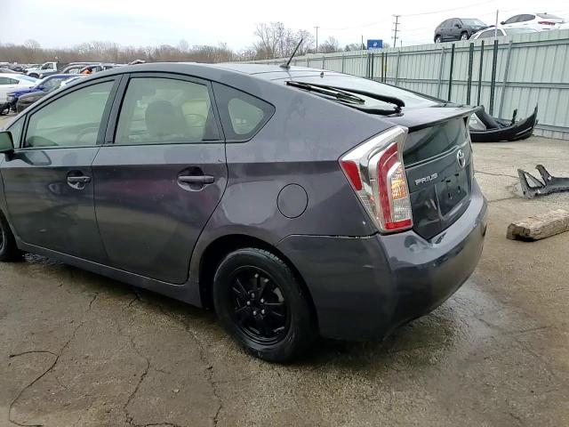2015 Toyota Prius - Image 14