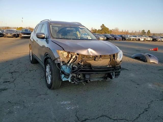 2016 Nissan Rogue - Image 12