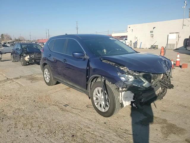 2017 Nissan Rogue - Image 12