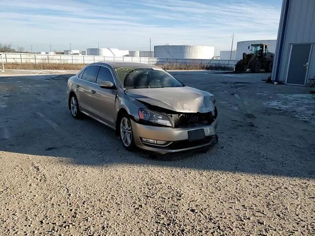 2015 Volkswagen Passat - Image 11
