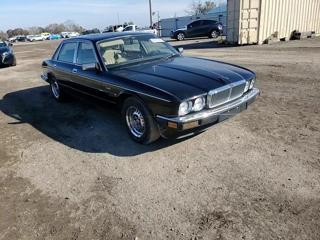 1988 Jaguar XJ - Image 11