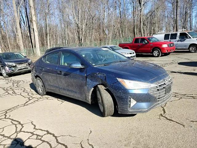 2019 Hyundai Elantra - Image 11