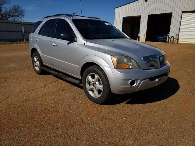 2007 Kia Sorento - Image 12