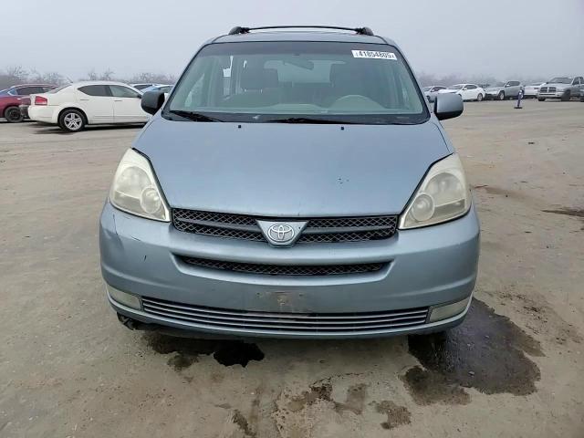 2005 Toyota Sienna - Image 12